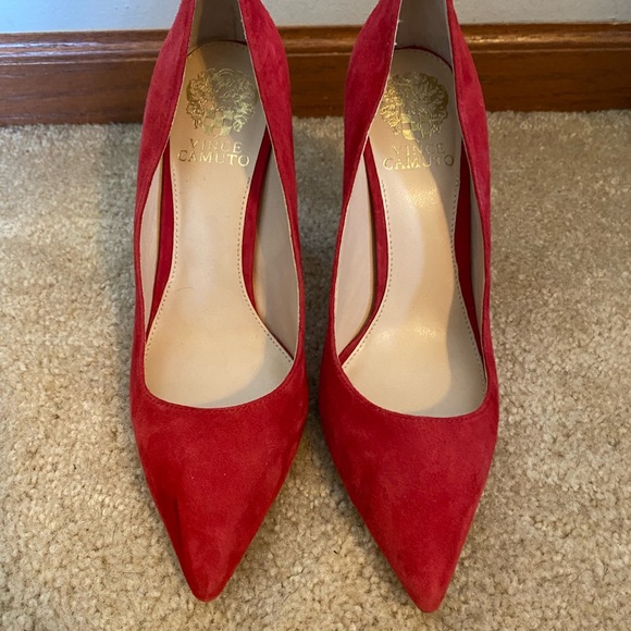 Red Vince Camuto Heels - Picture 1 of 5